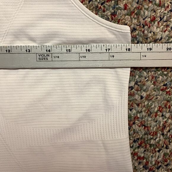 Zyia White Performance Sleeveless Racer Back Yoga Athletic Tank Top Size L - Picture 7 of 8